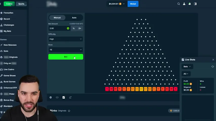 RTP del Plinko: tablero de pines con la bolita cayendo hacia los multiplicadores
